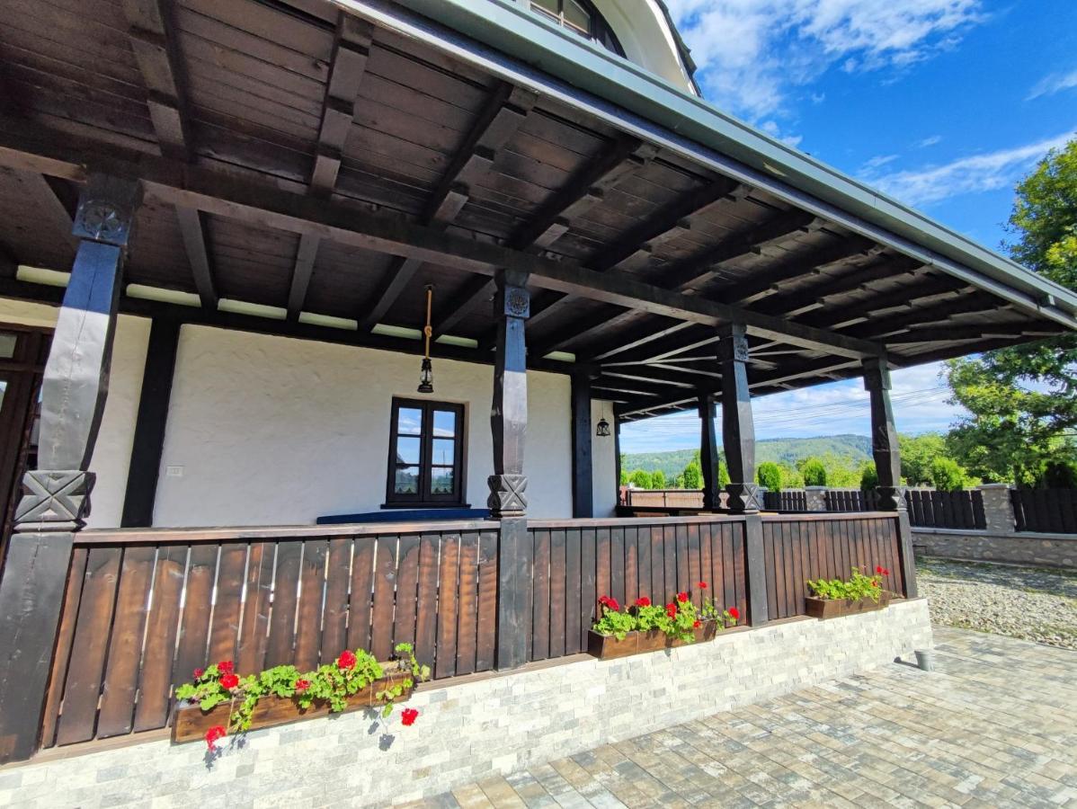 Ograda Bunicilor Villa Baia de Fier Buitenkant foto